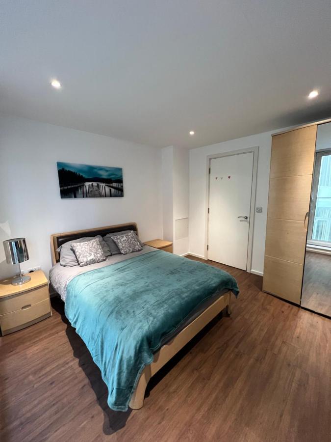 Royal Victoria Flat2 Appartamento Londra Esterno foto