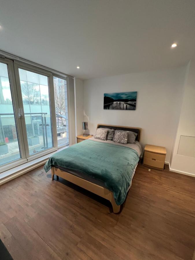 Royal Victoria Flat2 Appartamento Londra Esterno foto